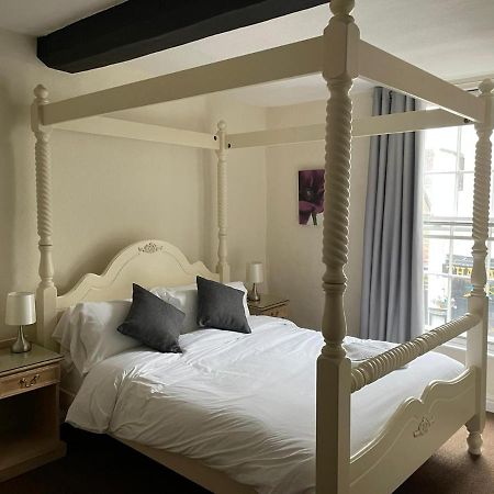 Courtyard Rooms Bridgnorth Bagian luar foto