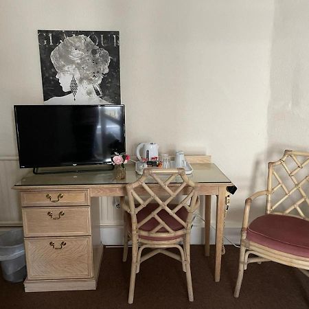 Courtyard Rooms Bridgnorth Bagian luar foto