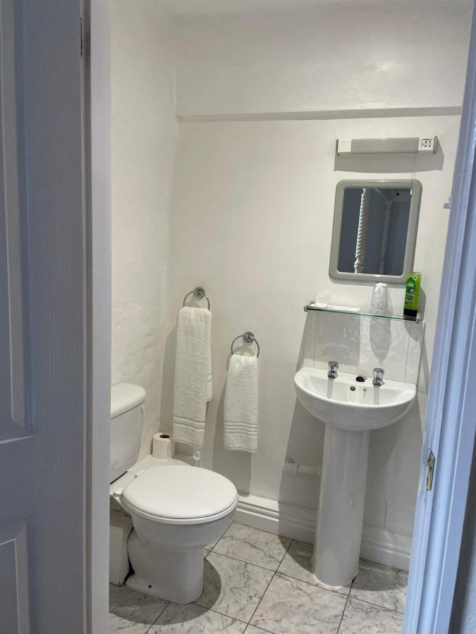 Courtyard Rooms Bridgnorth Bagian luar foto